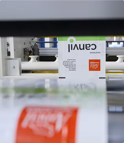 Kiedy w&nbsp;opakowaniu warto zainwestować w&nbsp;10 kolorów flexo. Przewodnik dla dyrektorów marketingu i&nbsp;brand managerów